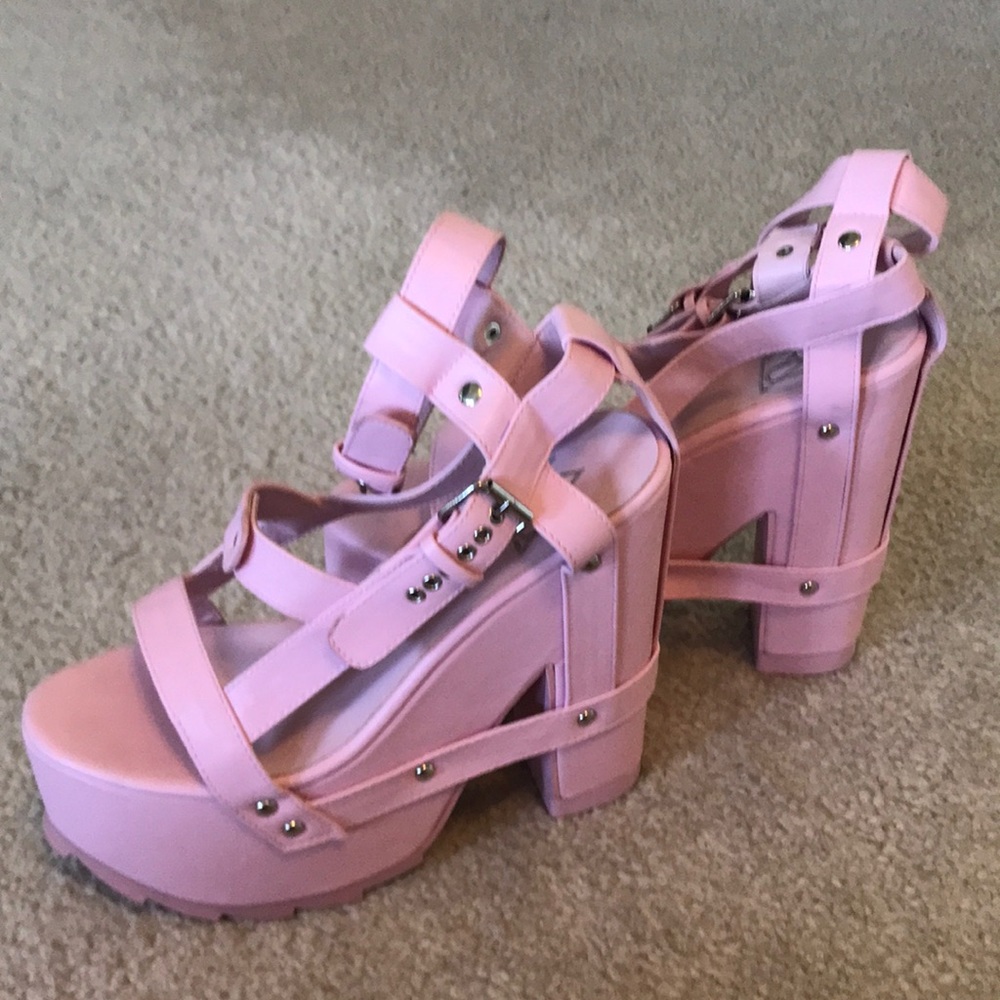 YRU platforms pink size 8